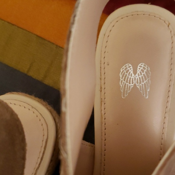 Victorias secreat Shoes - Picture 3 of 4